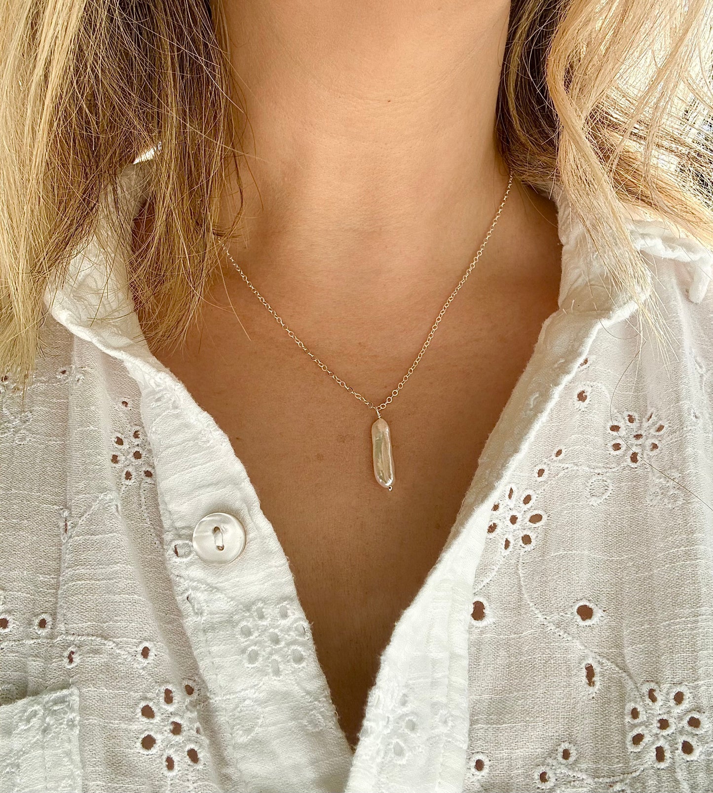 Ellie Vertical Biwa Pearl Necklace