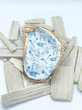 Load image into Gallery viewer, Chinoiserie Blue Heron Oyster Trinket Dish
